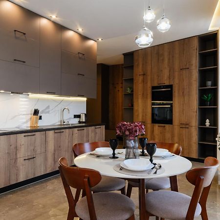 Luxury Apartments Smart House Ujgorod Dış mekan fotoğraf