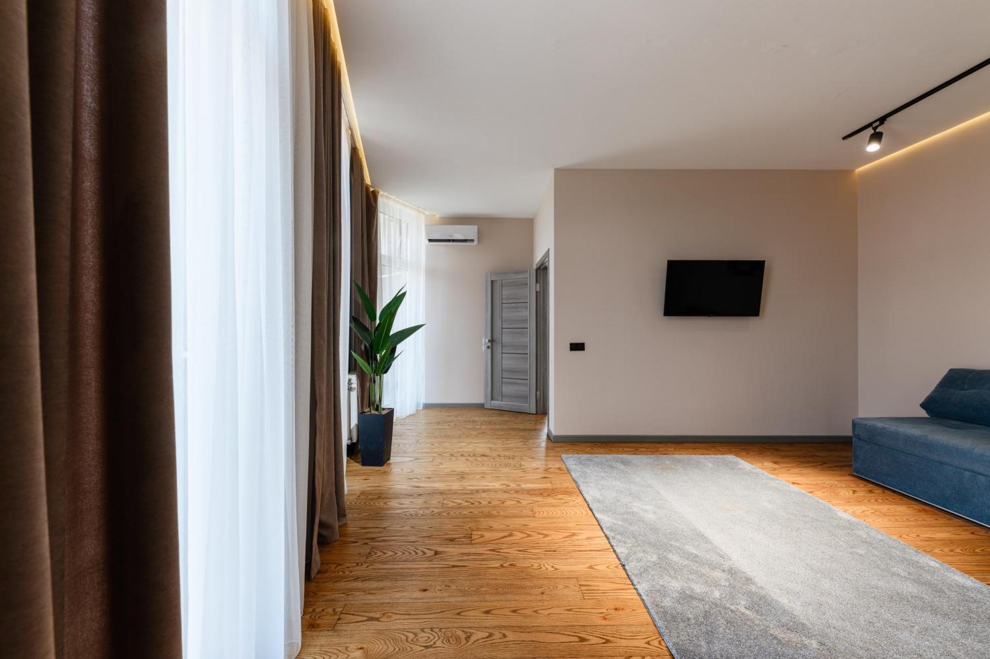 Luxury Apartments Smart House Ujgorod Dış mekan fotoğraf