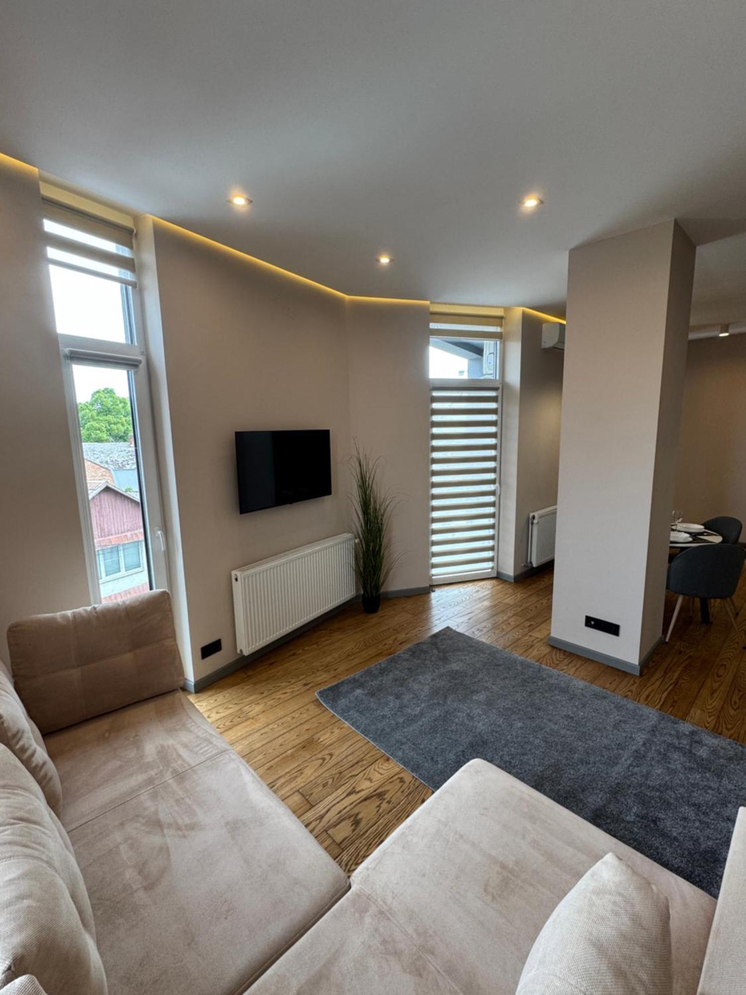 Luxury Apartments Smart House Ujgorod Dış mekan fotoğraf